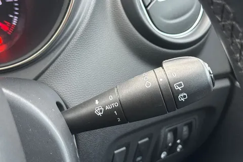 35 of 50 for RENAULT CAPTUR 0.9 TCE 90 Dynamique S Nav 5dr