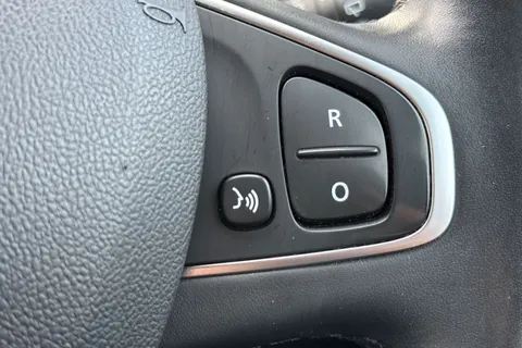 37 of 50 for RENAULT CAPTUR 0.9 TCE 90 Dynamique S Nav 5dr