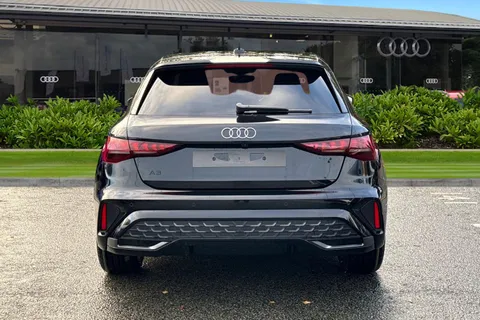 Audi A3 1.5 TFSI 30 S line Sportback S Tronic Euro 6 (s/s) 5dr Thumbnail #5