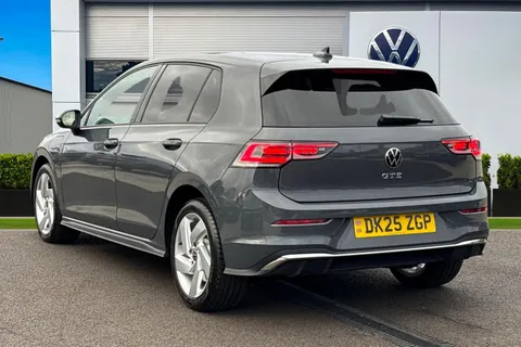 DK25ZGP Volkswagen Golf 1.5 TSI 272 GTE eHybrid 5dr DSG Thumbnail #3