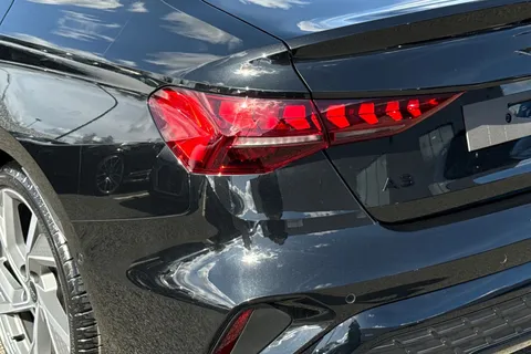 Audi A3 2.0 TDI Black Edition S Tronic Euro 6 (s/s) 4dr Thumbnail #8