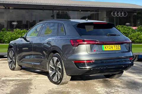 KY24TDZ Audi Q8 e-tron Vorsprung 55 e-tron quattro 300,00 kW Thumbnail #3