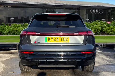 KY24TDZ Audi Q8 e-tron Vorsprung 55 e-tron quattro 300,00 kW Thumbnail #5