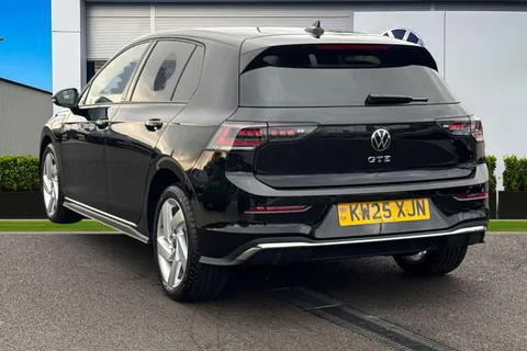 KW25XJN Volkswagen Golf 1.5 TSI 272 GTE eHybrid 5dr DSG **PAN ROOF** Thumbnail #3