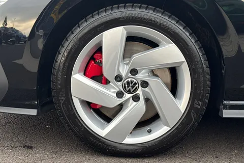 KW25XJN Volkswagen Golf 1.5 TSI 272 GTE eHybrid 5dr DSG **PAN ROOF** Thumbnail #14