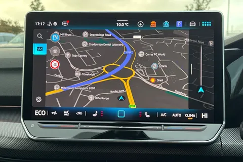 KW25XJN Volkswagen Golf 1.5 TSI 272 GTE eHybrid 5dr DSG **PAN ROOF** Thumbnail #18