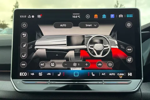 KW25XJN Volkswagen Golf 1.5 TSI 272 GTE eHybrid 5dr DSG **PAN ROOF** Thumbnail #23