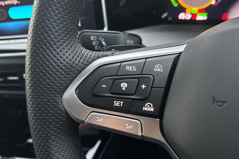 KW25XJN Volkswagen Golf 1.5 TSI 272 GTE eHybrid 5dr DSG **PAN ROOF** Thumbnail #34