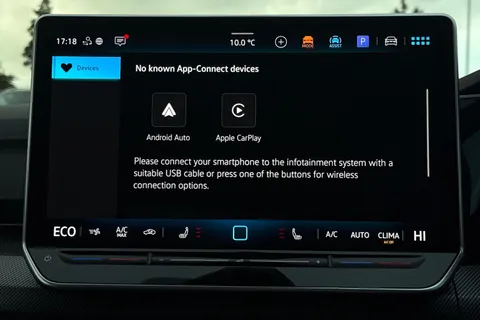 KW25XJN Volkswagen Golf 1.5 TSI 272 GTE eHybrid 5dr DSG **PAN ROOF** Thumbnail #40