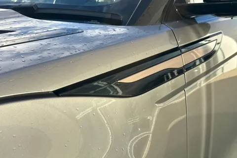 33 of 51 for Land Rover Range Rover Evoque 2.0 D200 Autobiography 5dr