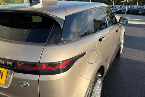 35 of 51 for Land Rover Range Rover Evoque 2.0 D200 Autobiography 5dr