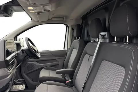 MF75FLW Volkswagen Transporter T30 Panel Van Commerce Pro SWB 150 PS 2.0 TDI 8sp Automatic Thumbnail #11