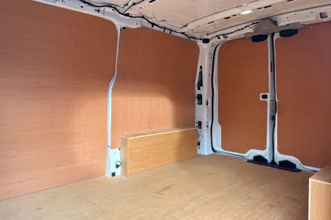 BV25SJX Volkswagen Transporter 2.0 TDI 110 Commerce Plus-All Terrain Pack Thumbnail #28