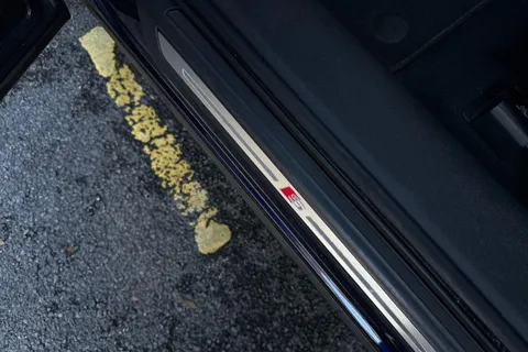 32 of 56 for Audi Q5 2.0 TDI S line S Tronic quattro Euro 6 (s/s) 5dr