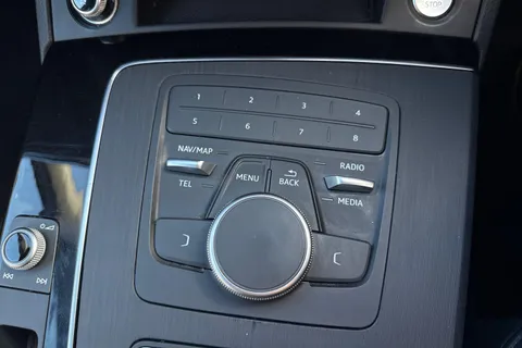 48 of 56 for Audi Q5 2.0 TDI S line S Tronic quattro Euro 6 (s/s) 5dr