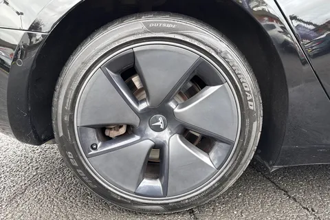 GM21BXZ Tesla Model 3 Standard Range Plus Auto RWD 4dr Thumbnail #10