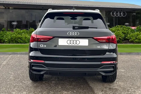 Audi Q3 1.5 TFSI CoD 35 S line S Tronic Euro 6 (s/s) 5dr Thumbnail #5