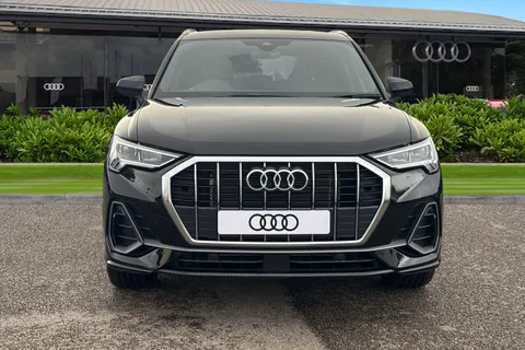 Audi Q3 1.5 TFSI CoD 35 S line S Tronic Euro 6 (s/s) 5dr Thumbnail #6