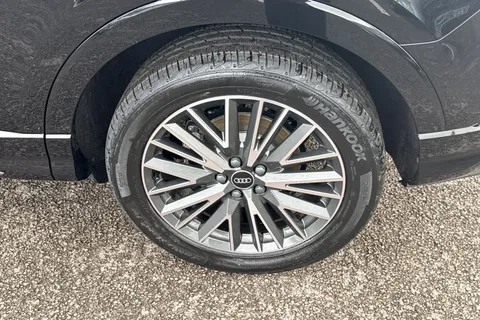 Audi Q3 1.5 TFSI CoD 35 S line S Tronic Euro 6 (s/s) 5dr Thumbnail #10