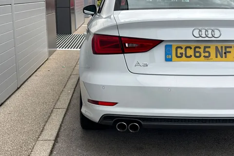 25 of 61 for Audi A3 2.0 TDI S line S Tronic quattro Euro 6 (s/s) 4dr (Nav)