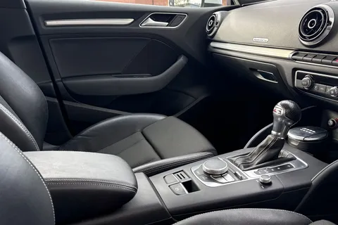 37 of 61 for Audi A3 2.0 TDI S line S Tronic quattro Euro 6 (s/s) 4dr (Nav)