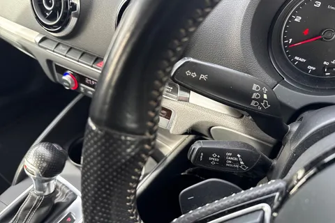 40 of 61 for Audi A3 2.0 TDI S line S Tronic quattro Euro 6 (s/s) 4dr (Nav)