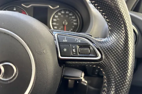 41 of 61 for Audi A3 2.0 TDI S line S Tronic quattro Euro 6 (s/s) 4dr (Nav)