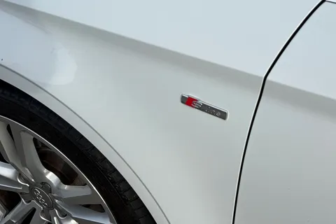 55 of 61 for Audi A3 2.0 TDI S line S Tronic quattro Euro 6 (s/s) 4dr (Nav)