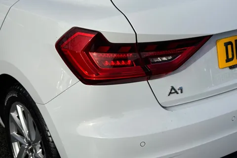 DP69LNU Audi A1 Sport 30 TFSI 116 PS 6-speed Thumbnail #8