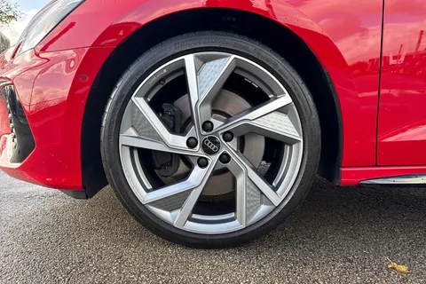 KO73NSZ Audi S3 Black Edition TFSI 310 PS S tronic Thumbnail #14