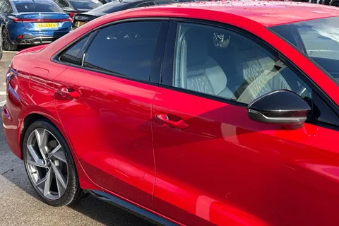 KO73NSZ Audi S3 Black Edition TFSI 310 PS S tronic Thumbnail #27