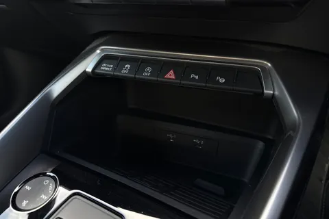 KO73NSZ Audi S3 Black Edition TFSI 310 PS S tronic Thumbnail #33