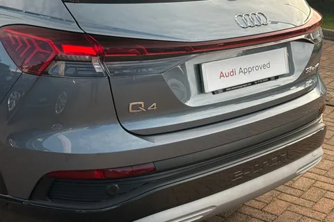 8 of 66 for Audi Q4 e-tron Q4 Sport 35 e-tron 125,00 kW