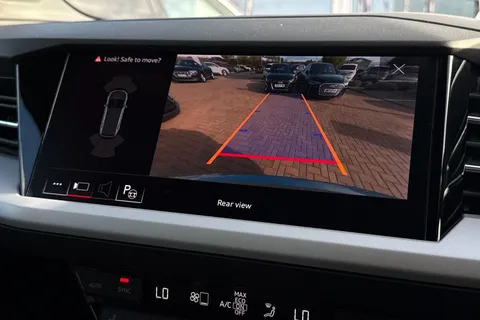 41 of 66 for Audi Q4 e-tron Q4 Sport 35 e-tron 125,00 kW