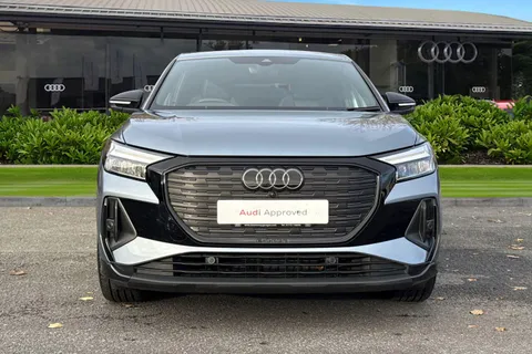 KT74YMH Audi Q4 e-tron Q4 Sportback Black Edition 45 e-tron   kW Thumbnail #5