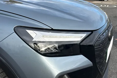 KT74YMH Audi Q4 e-tron Q4 Sportback Black Edition 45 e-tron   kW Thumbnail #8