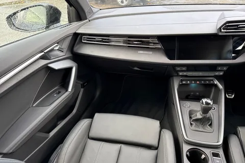  Audi A3 1.5 TFSI Black Edition Euro 6 (s/s) 4dr Thumbnail #20