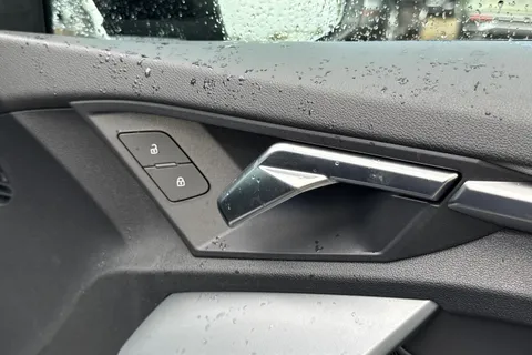  Audi A3 1.5 TFSI Black Edition Euro 6 (s/s) 4dr Thumbnail #21