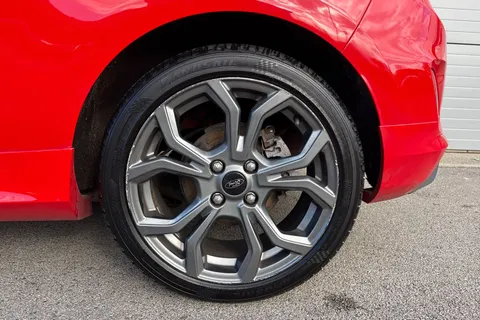 13 of 63 for Ford Fiesta 1.0T EcoBoost ST-Line Euro 6 (s/s) 3dr