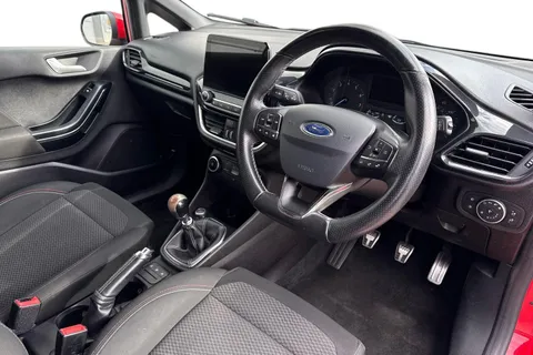 14 of 63 for Ford Fiesta 1.0T EcoBoost ST-Line Euro 6 (s/s) 3dr