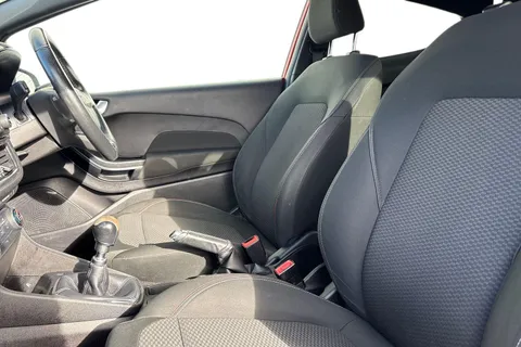 16 of 63 for Ford Fiesta 1.0T EcoBoost ST-Line Euro 6 (s/s) 3dr