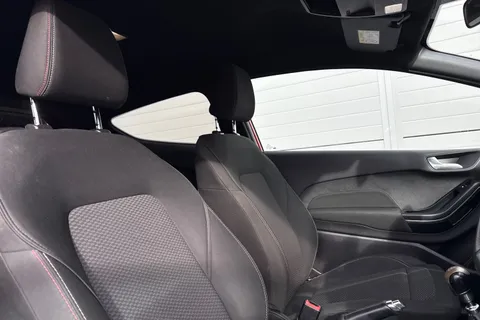 24 of 63 for Ford Fiesta 1.0T EcoBoost ST-Line Euro 6 (s/s) 3dr