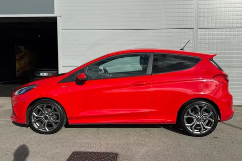 37 of 63 for Ford Fiesta 1.0T EcoBoost ST-Line Euro 6 (s/s) 3dr