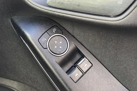 43 of 63 for Ford Fiesta 1.0T EcoBoost ST-Line Euro 6 (s/s) 3dr