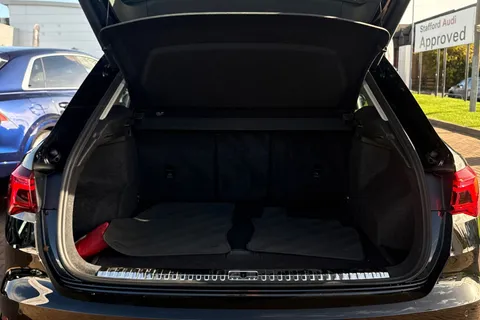 LT22KBV Audi Q3 Sport 35 TDI 150 PS S tronic Thumbnail #7