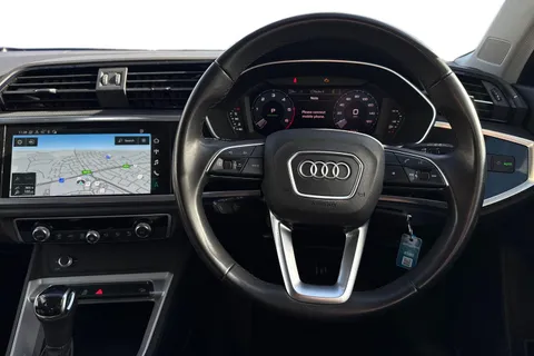 LT22KBV Audi Q3 Sport 35 TDI 150 PS S tronic Thumbnail #18