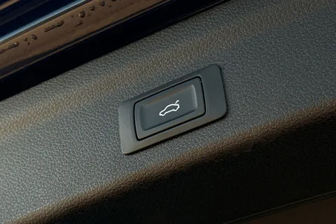 LT22KBV Audi Q3 Sport 35 TDI 150 PS S tronic Thumbnail #27