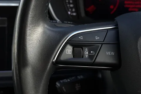 LT22KBV Audi Q3 Sport 35 TDI 150 PS S tronic Thumbnail #35