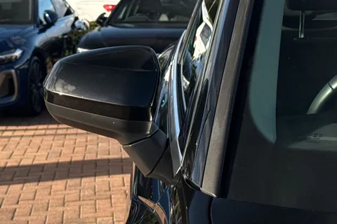 LT22KBV Audi Q3 Sport 35 TDI 150 PS S tronic Thumbnail #49