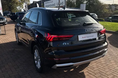 LT22KBV Audi Q3 Sport 35 TDI 150 PS S tronic Thumbnail #53